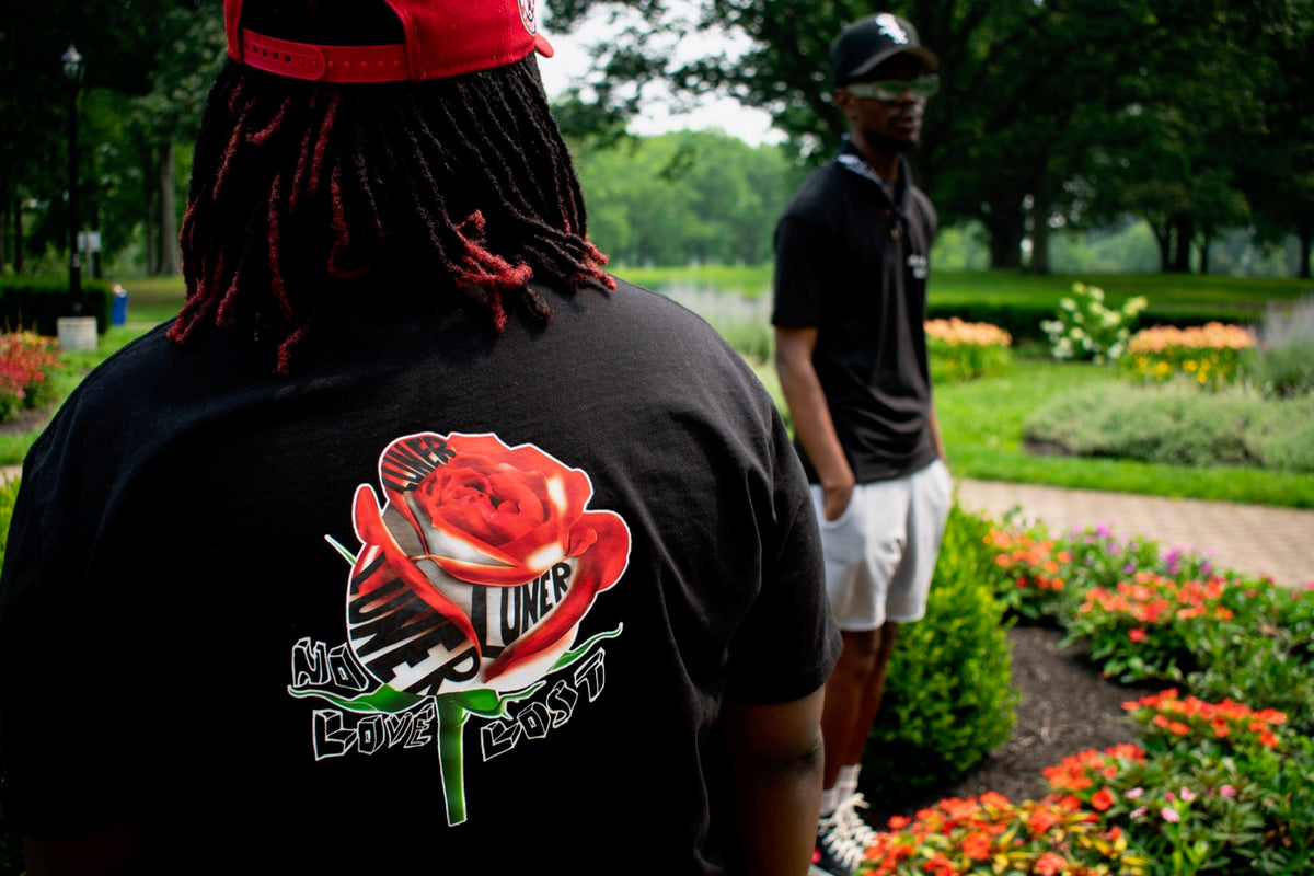 No Love Lost image 1